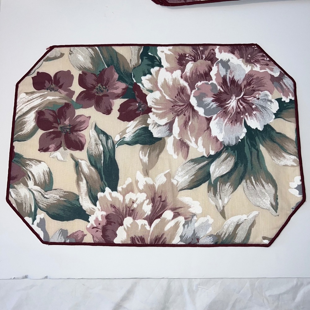 Vintage Floral Octagon Placemats Set of 4‎ Burgundy Cream Botanical Fabric 18x12